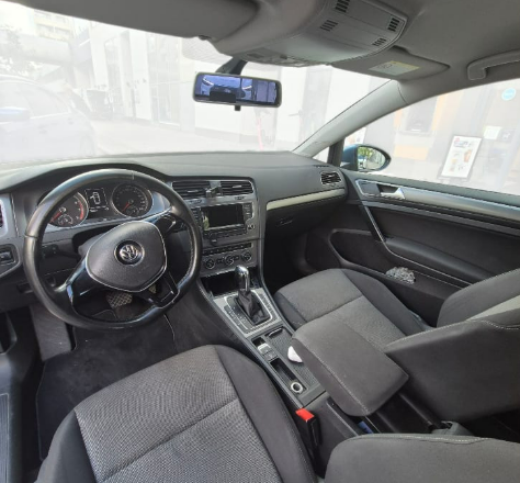 Volkswagen Golf Mk7 vuokra-auto Suomessa