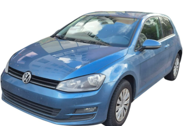 Volkswagen Golf Mk7 vuokra-auto Suomessa